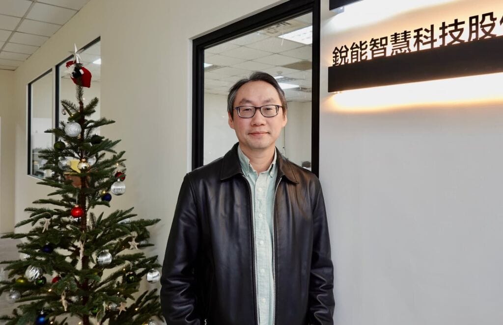 讓車主安心在家充電！銳能智慧科技搶攻電動車代管商生意，未來還能支援電網